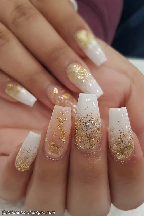 23 Cute White and Gold Nail Art Ideas To Try in 2026