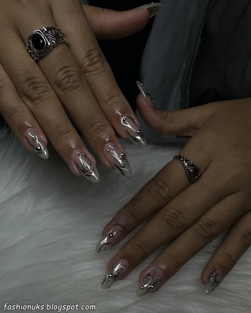 23 Stunning Silver Nail Designs to Try in 2025