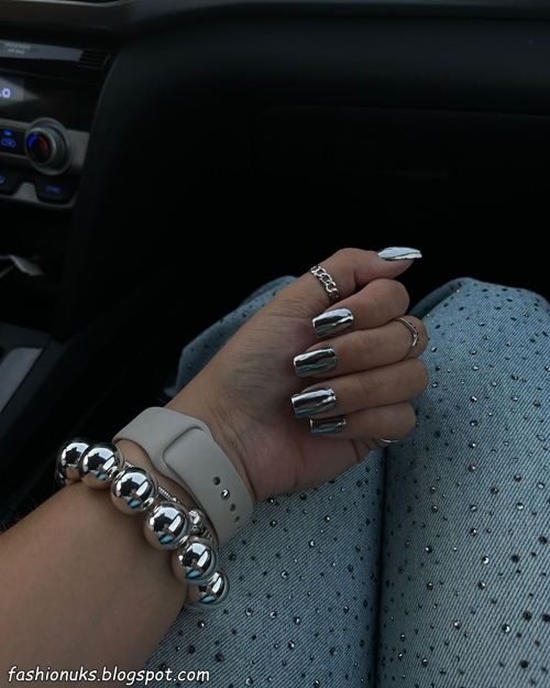 23 Stunning Silver Nail Designs to Try in 2025