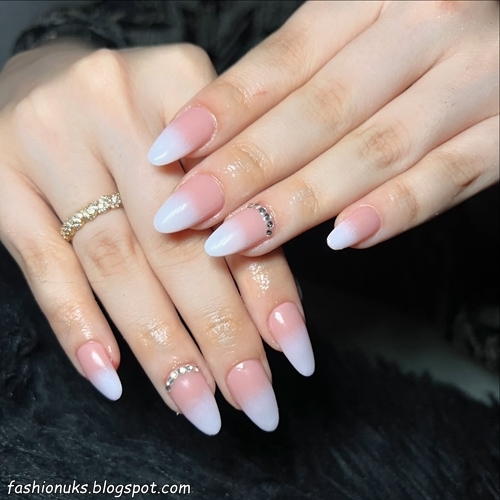 21 Amazing Pink and White Ombre Nail Ideas 2025 - Ways to Wear