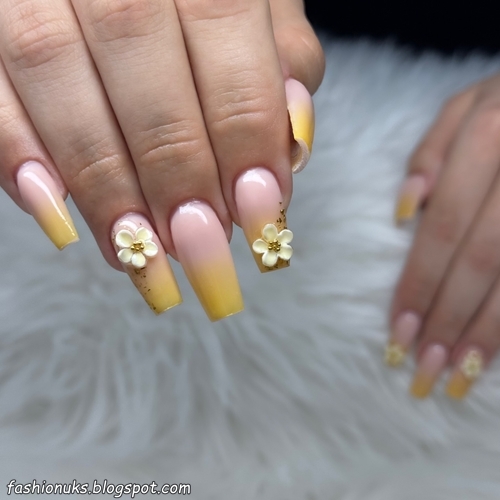 21 Amazing Pink and White Ombre Nail Ideas 2025 - Ways to Wear