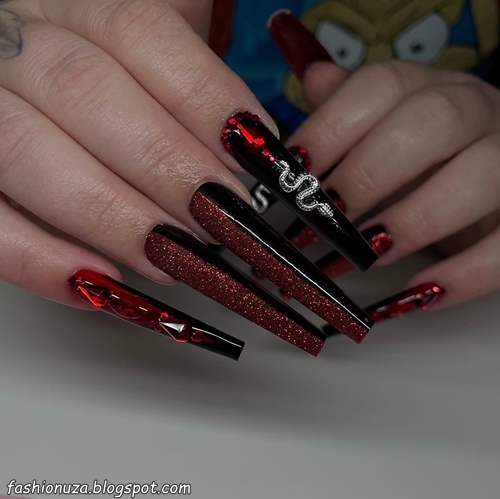 23 Amazing Red and Black Nail Ideas to DIY in 2025