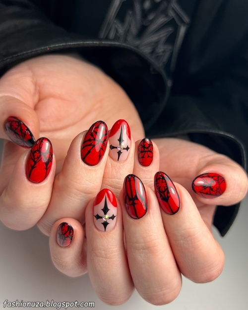 23 Amazing Red and Black Nail Ideas to DIY in 2025