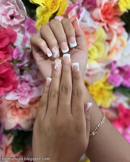 23 Amazing White Nail Tips 2025 To Be In Style