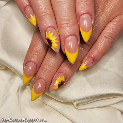23 Sunflower Nail Art Ideas 2025 That Will Make Everyone Jealous
