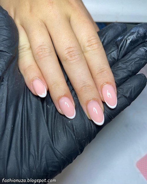 23 Oval Nail Designs That Are Trending in 2025