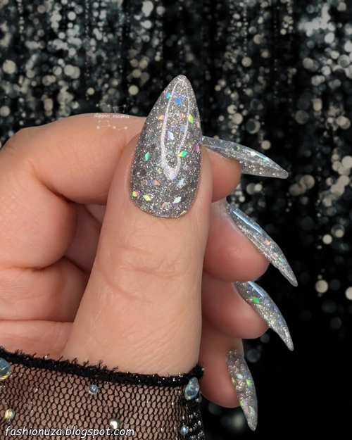 21 Trendy Dip Nail Art Ideas You Will Love in 2025