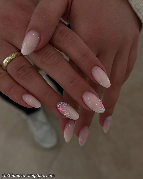 21 Short Nail Art Ideas for Summer 2025