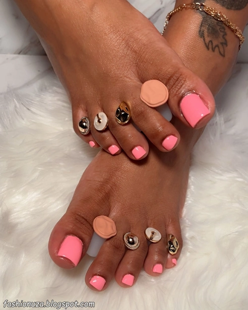 21 Elegant French Pedicure Ideas 2025 to Try at Home