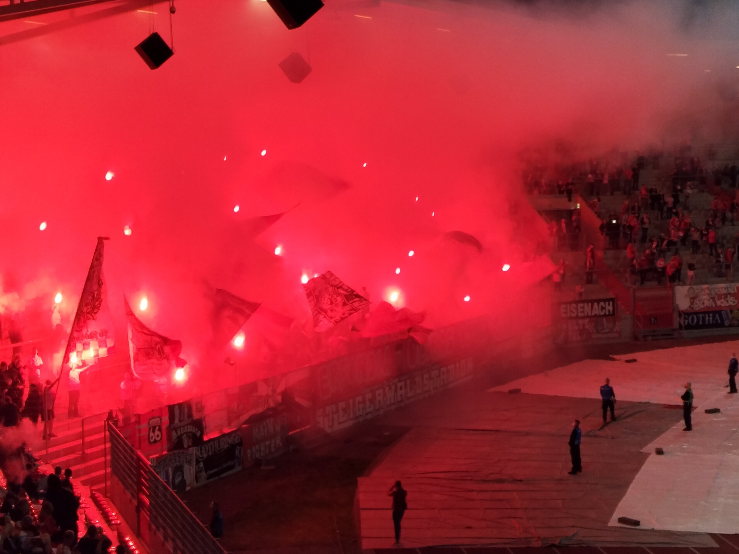 [Bild: 5885tn95.jpg]