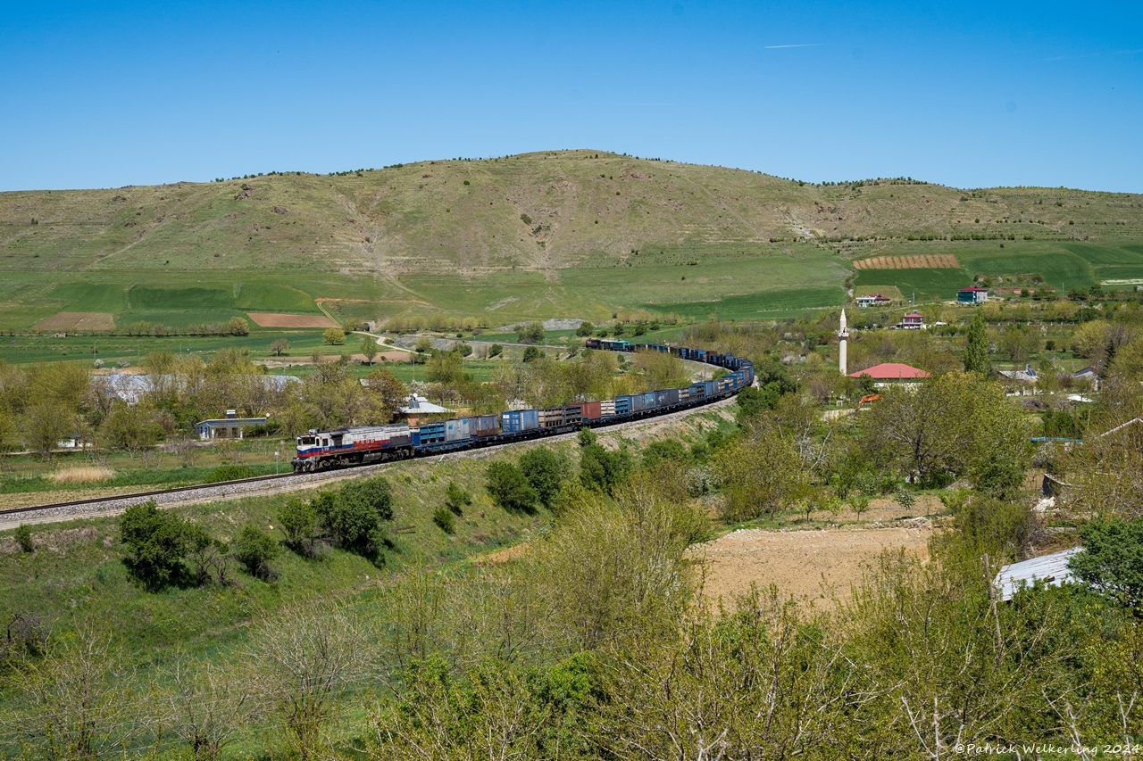 https://s1.directupload.eu/images/250728/ozewy5m5.jpg