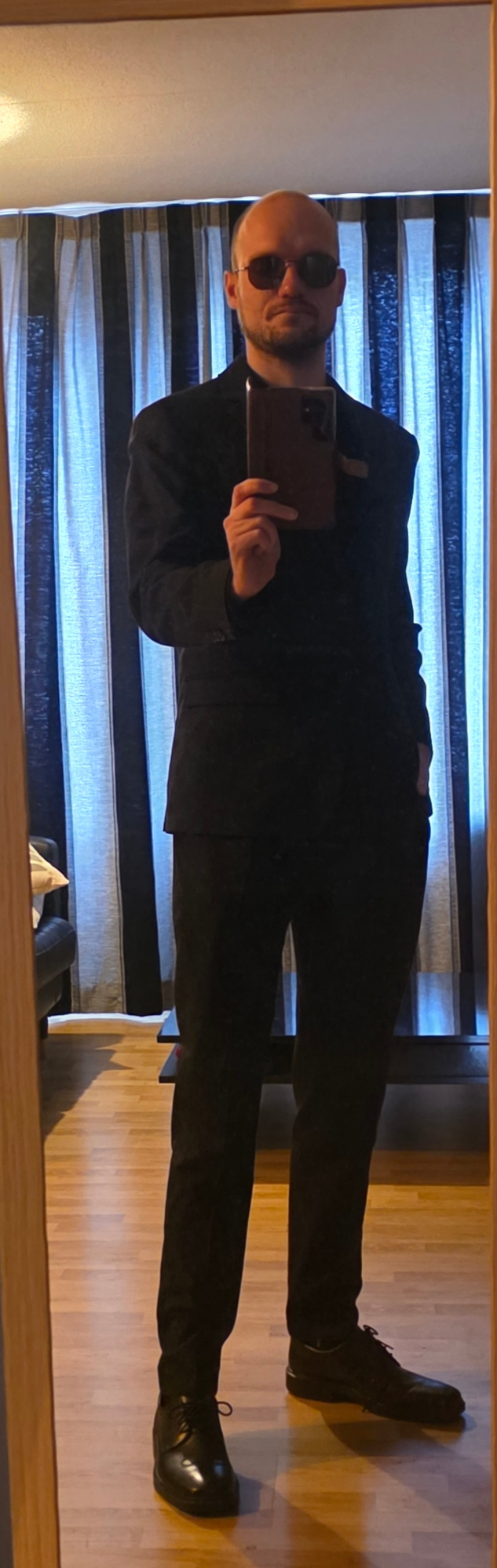 [Image: ree6uo6i.jpg]