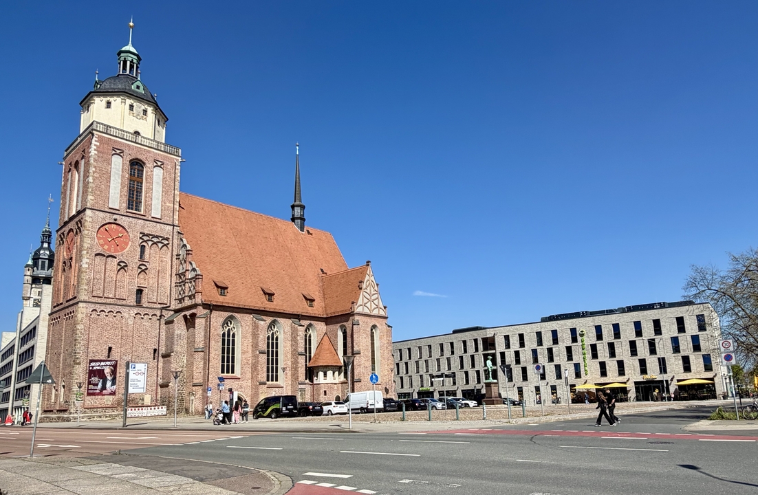vv47tva8.jpg