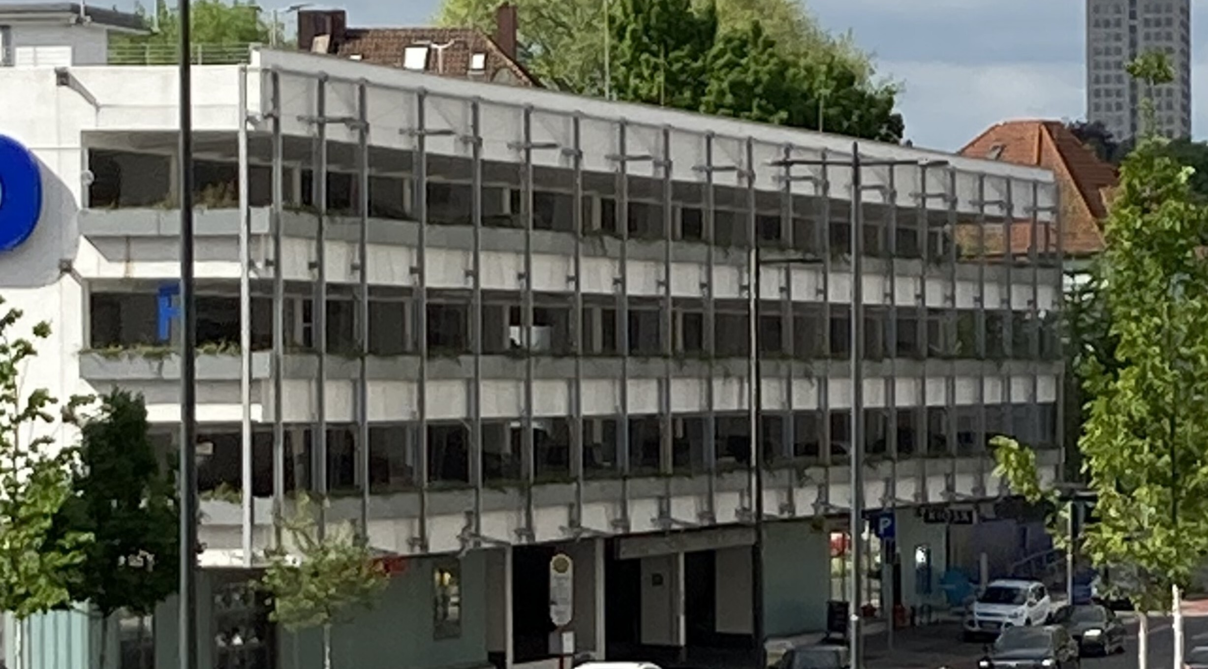 Bild: https://s1.directupload.eu/images/user/250506/yzqp7z34.jpg