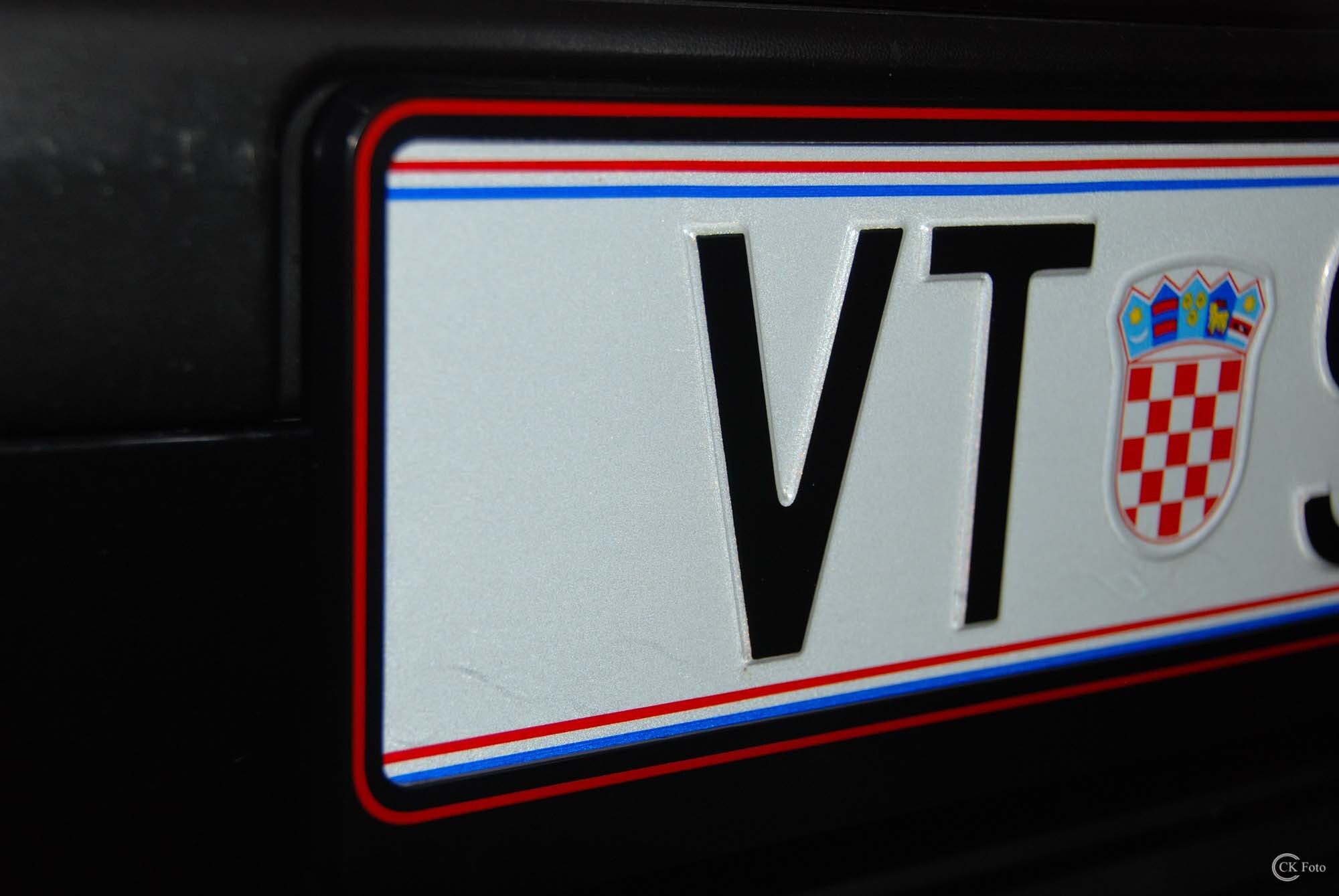 73mb84lt.jpg