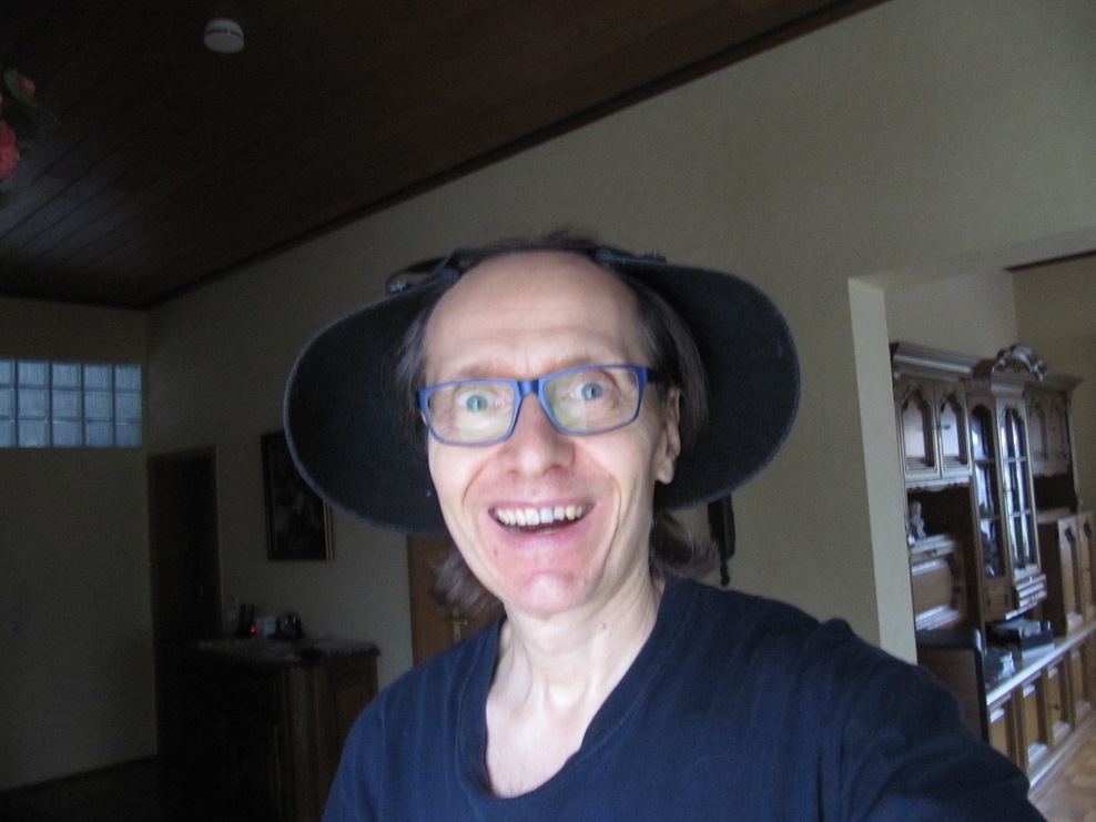 [Bild: i6ur9pk5.jpg]