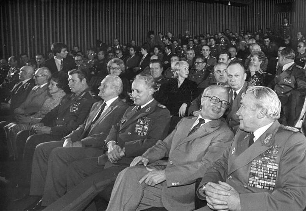 uuaca96w.jpg